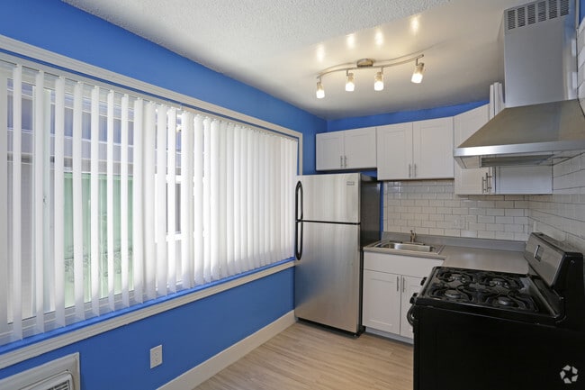 1 BR, 1 BA - 650 SF - Willow Glen Apartments