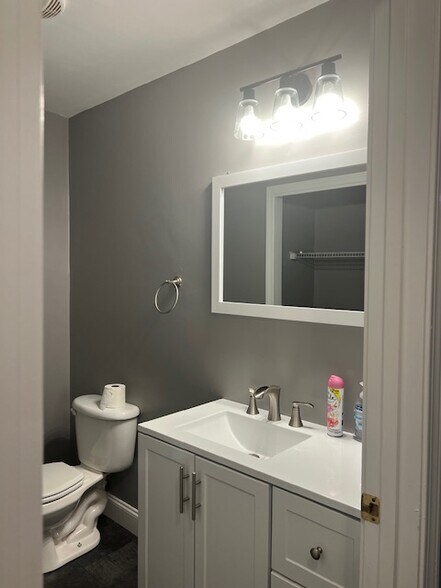 1st floor bathroom - 54 Clarendon St