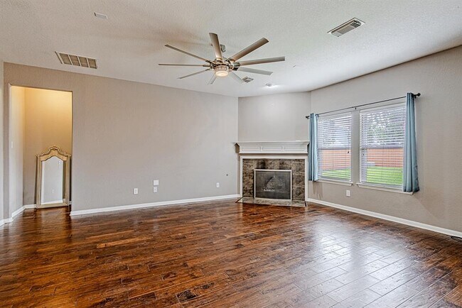 Building Photo - 7507 Trail Hollow