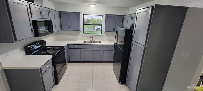 Building Photo - 6 S Ridge Ln