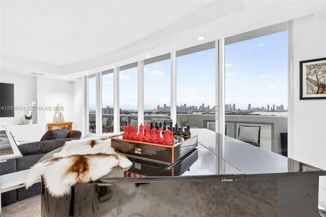 Building Photo - 1900 Sunset Harbour Dr