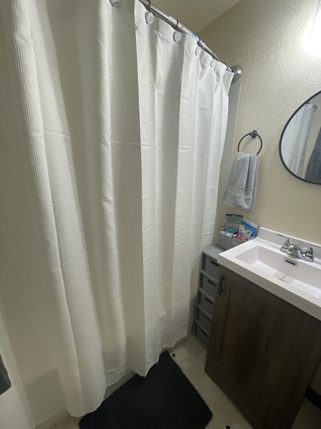 Building Photo - Rustic Farmhouse