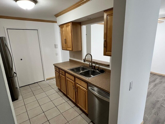 Building Photo - 1132 Morraine View Dr
