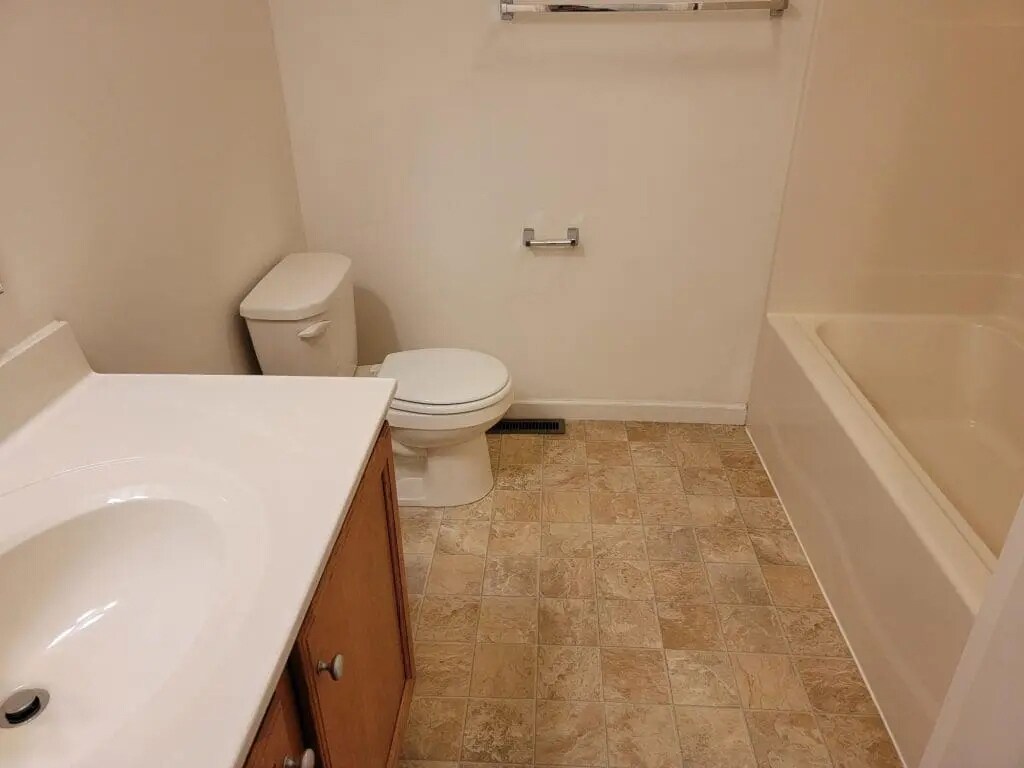 Building Photo - 701 Winding Ln