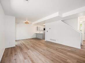 Building Photo - 418 Sundance Cir N