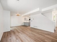 Building Photo - 418 Sundance Cir N