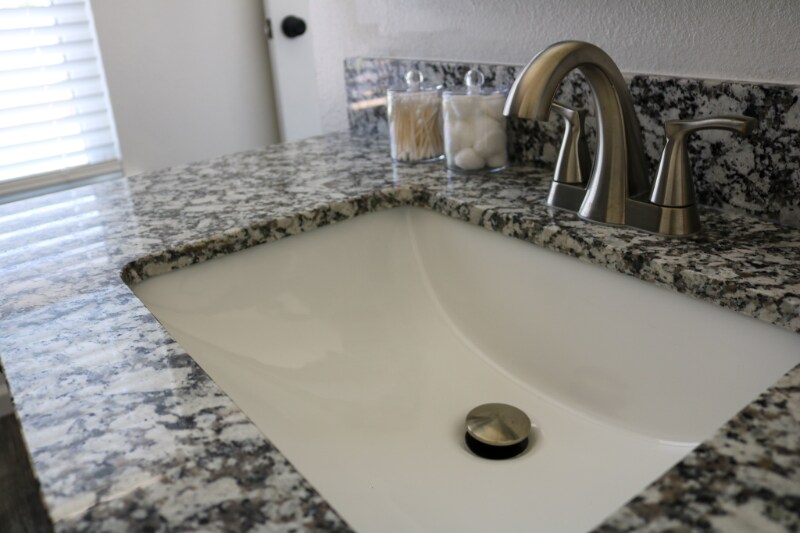 Building Photo - 617 W Moan Pl