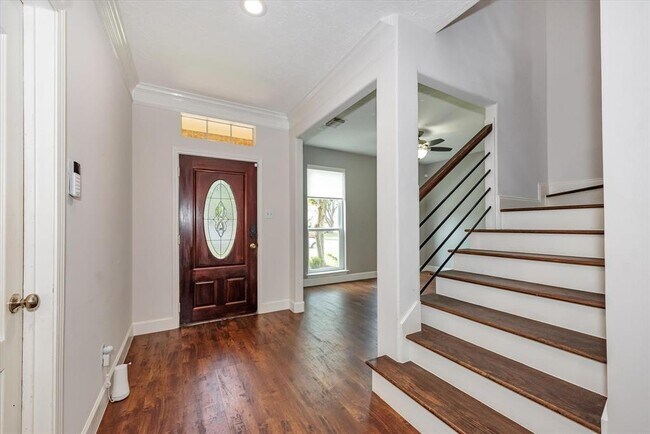 Building Photo - 11634 Peachwood Lake Dr