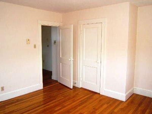 Building Photo - 388 Highland Ave