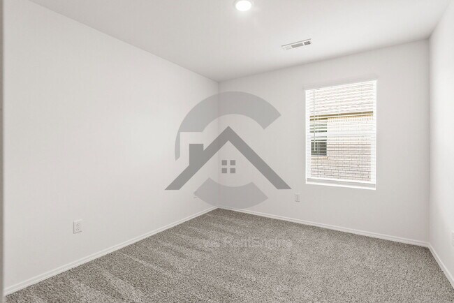 Building Photo - 110 E Sunbelt Ct