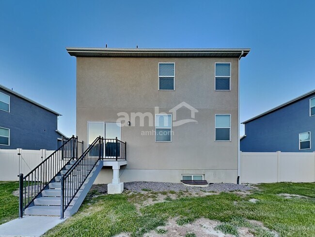 Building Photo - 4437 N Morgan Way
