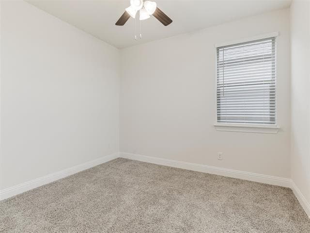 Building Photo - 1506 Lake District Dr