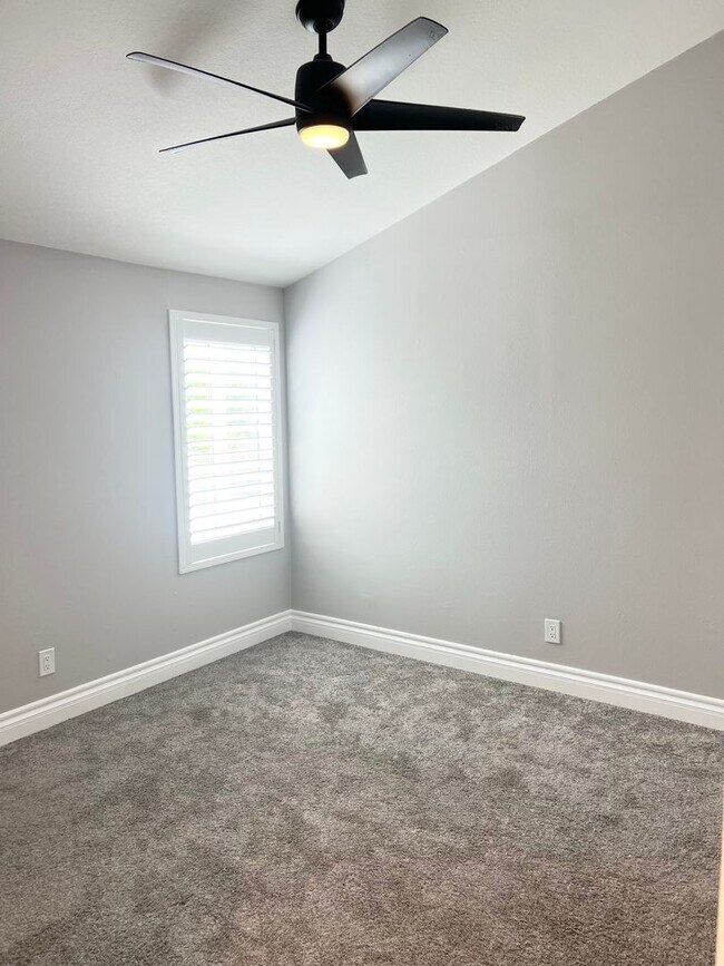 Building Photo - 4 Bed/ 3 Bath Yorba Linda Home with 2 Car Garage