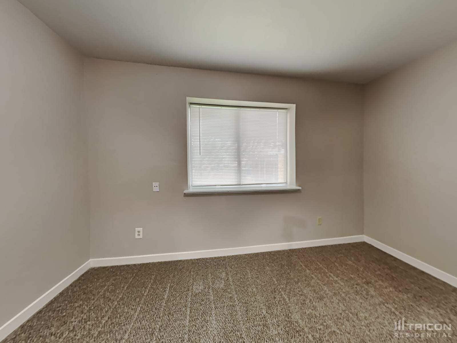 Building Photo - 601 Jeelu Way