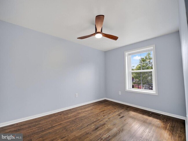 Building Photo - 4107 4th St NW