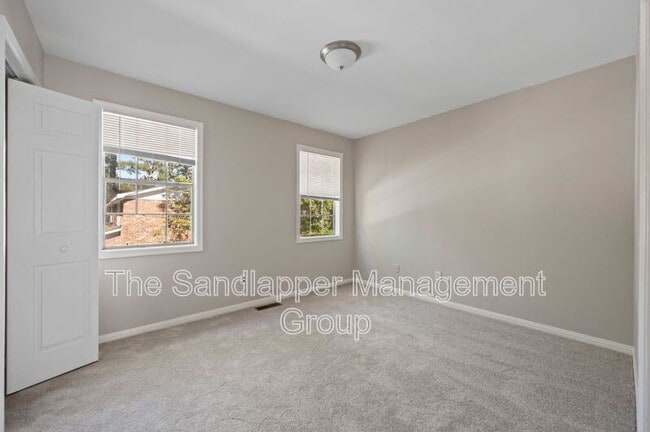 Building Photo - 3614 Peppertree Ln