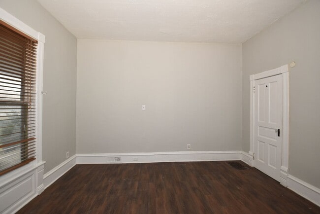 Building Photo - 510 S St Joseph St