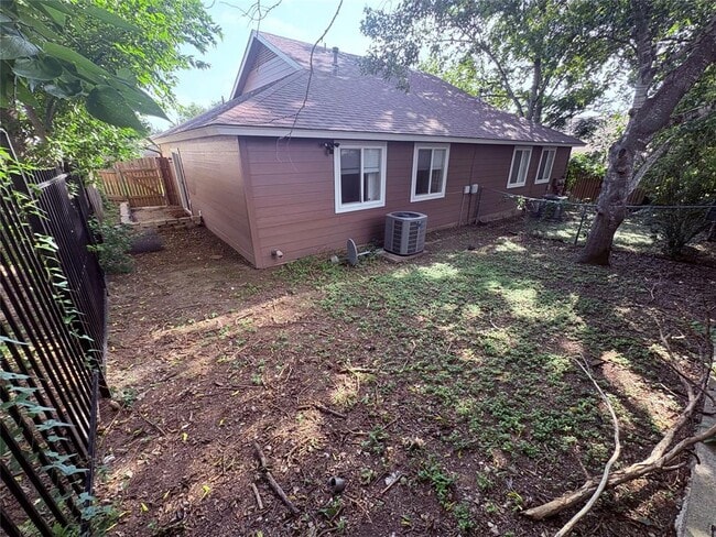 Building Photo - 1805 Prairie Knoll Ct