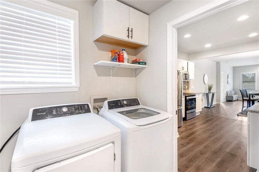 Building Photo - 1585 Archer St SW