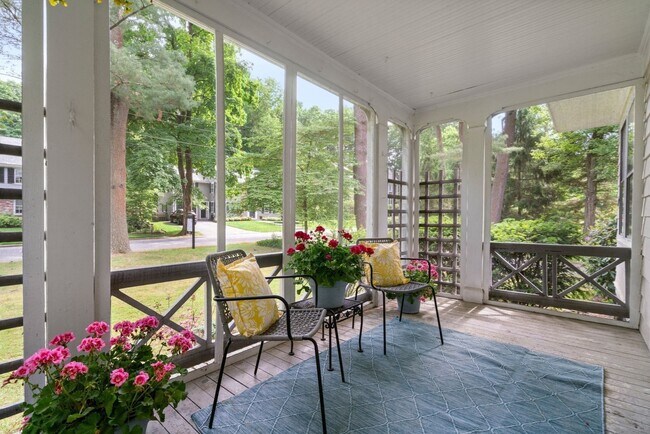 Building Photo - 81 Avalon Rd