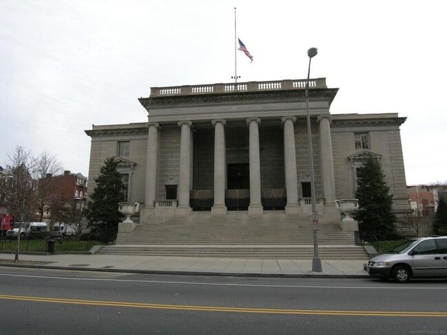 Building Photo - 1245 13th St NW