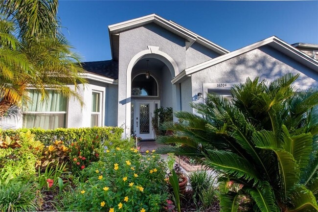 Building Photo - 16204 Nottingham Park Way