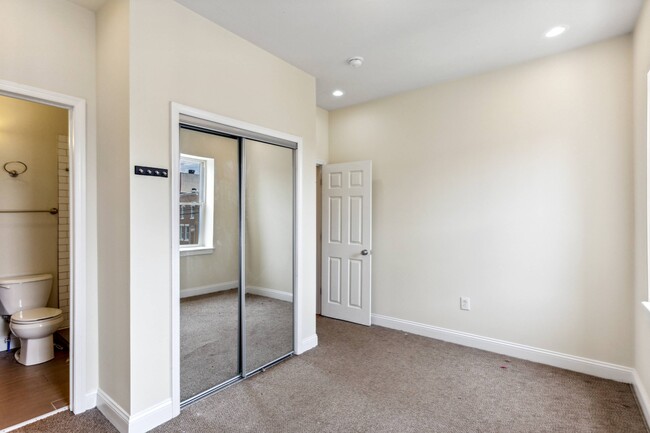 Building Photo - 2003 N Cleveland St