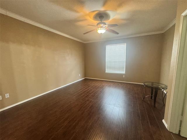 Building Photo - 1705 River Oaks Dr