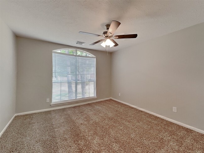 Building Photo - 510 Tanguey Ct