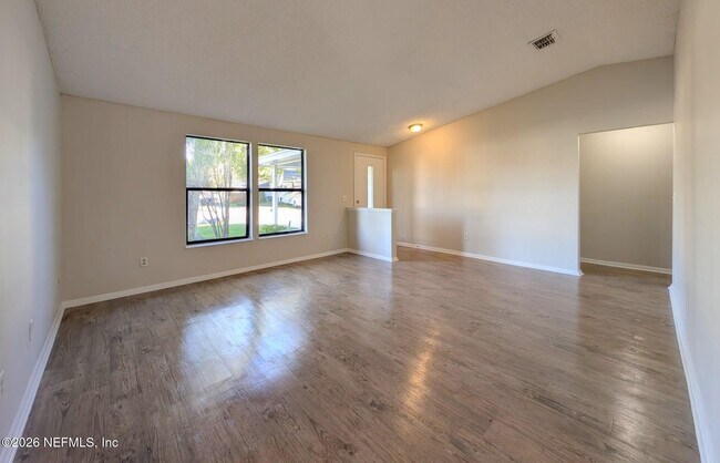 Building Photo - 10959 Steeding Horse Dr