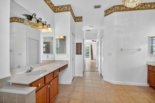 Building Photo - 3769 Victoria Rd