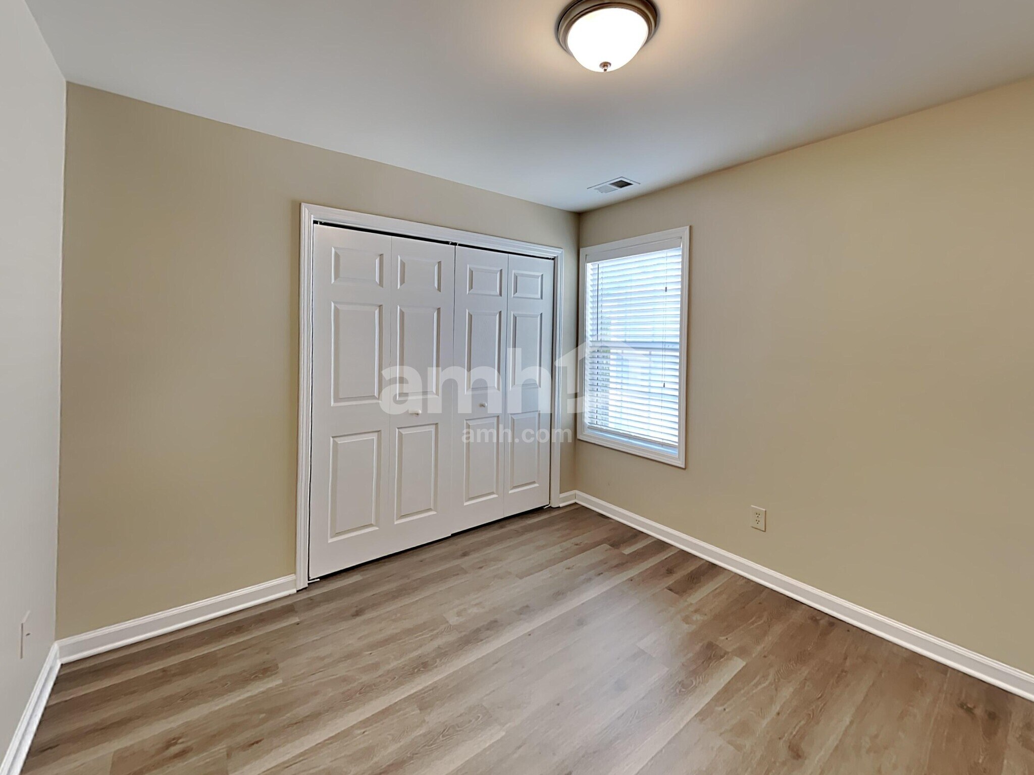 Building Photo - 208 Cole Ct