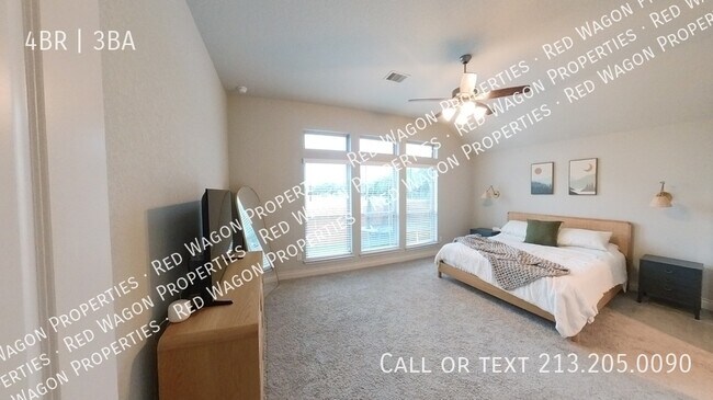 Building Photo - 9838 Kremmen Pl