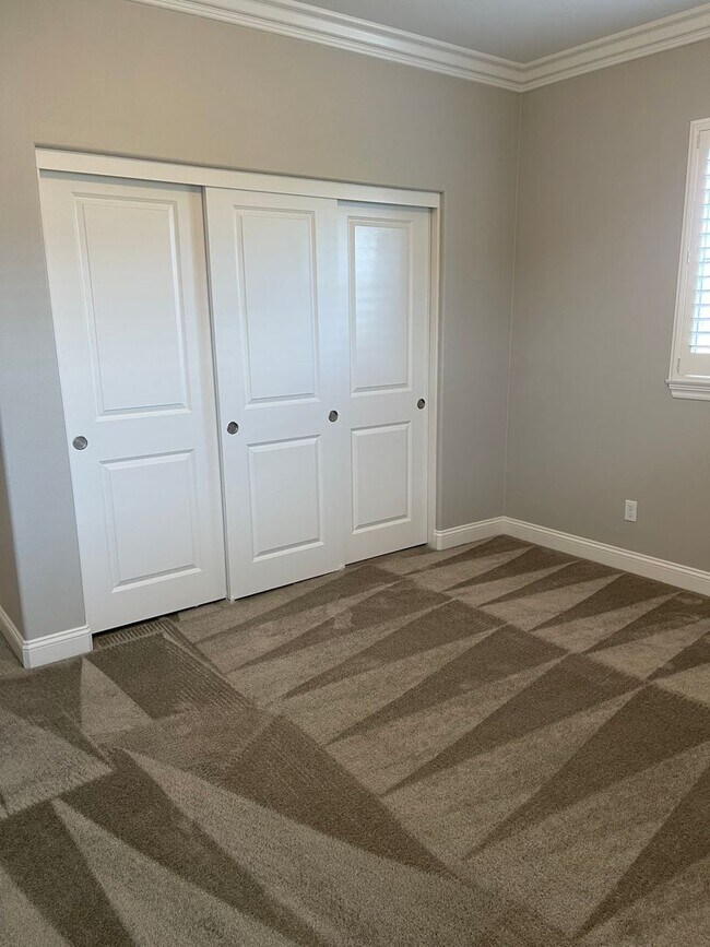 Building Photo - Exquisite 5-Bedroom, 3.5-Bath Home in Coveted Morgan Hill Estates