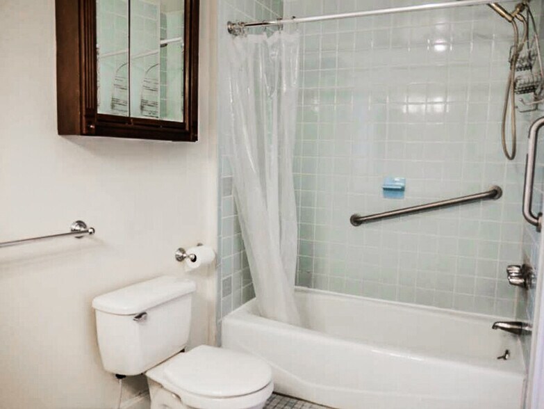 Building Photo - 79 Madison Ave