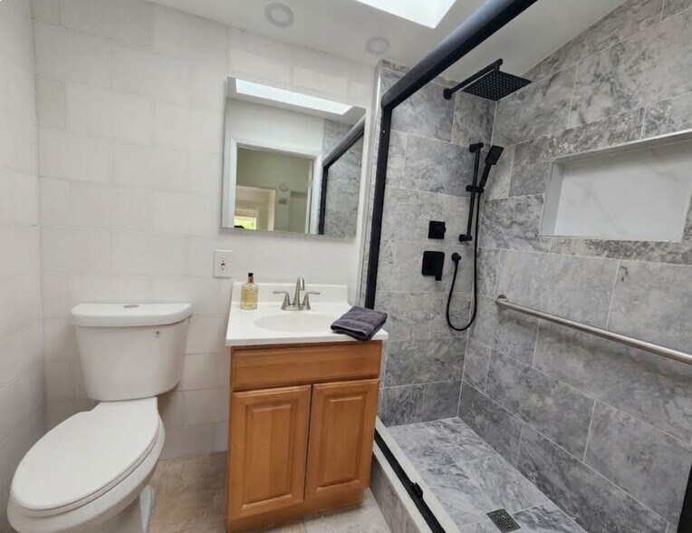 Bathroom #1 has shower - 12402 Darnell St