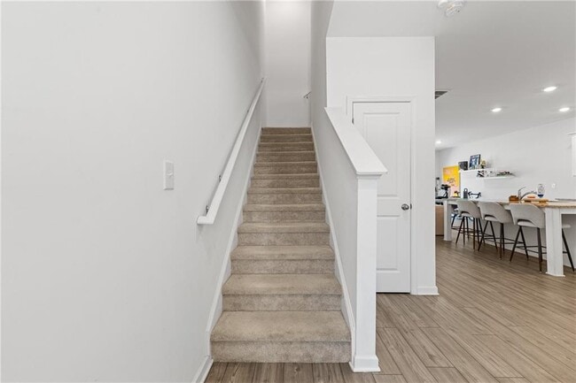 Building Photo - 575 Sausalito Walk