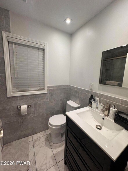 Building Photo - 200 Avenue H