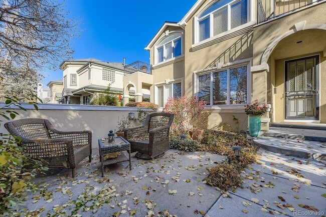 Building Photo - 346 Jackson St