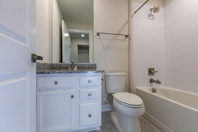 Building Photo - Elegant Townhome Living Near Herndon Conveniences
