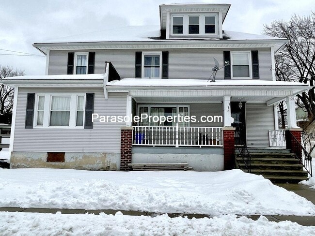 Primary Photo - 105 Lafayette St