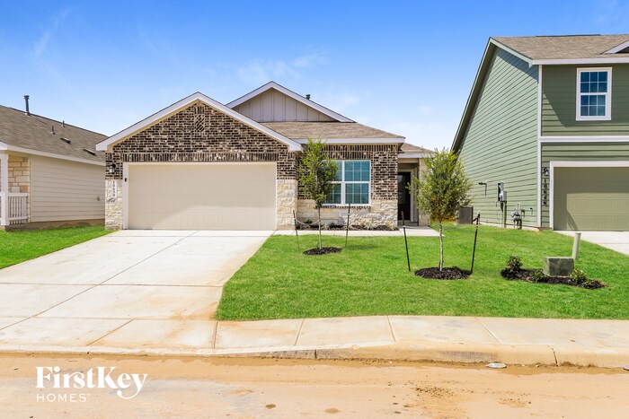 Primary Photo - 10650 Vinateros Dr