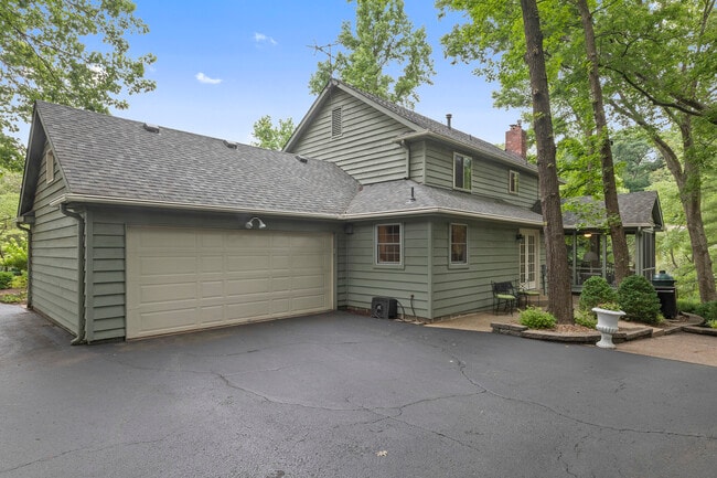 Building Photo - 12819 Huntercreek Rd