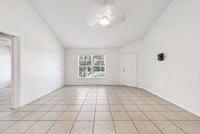 Building Photo - Spacious and Affordable 2/2 Condo In Lancelot at Winter Park