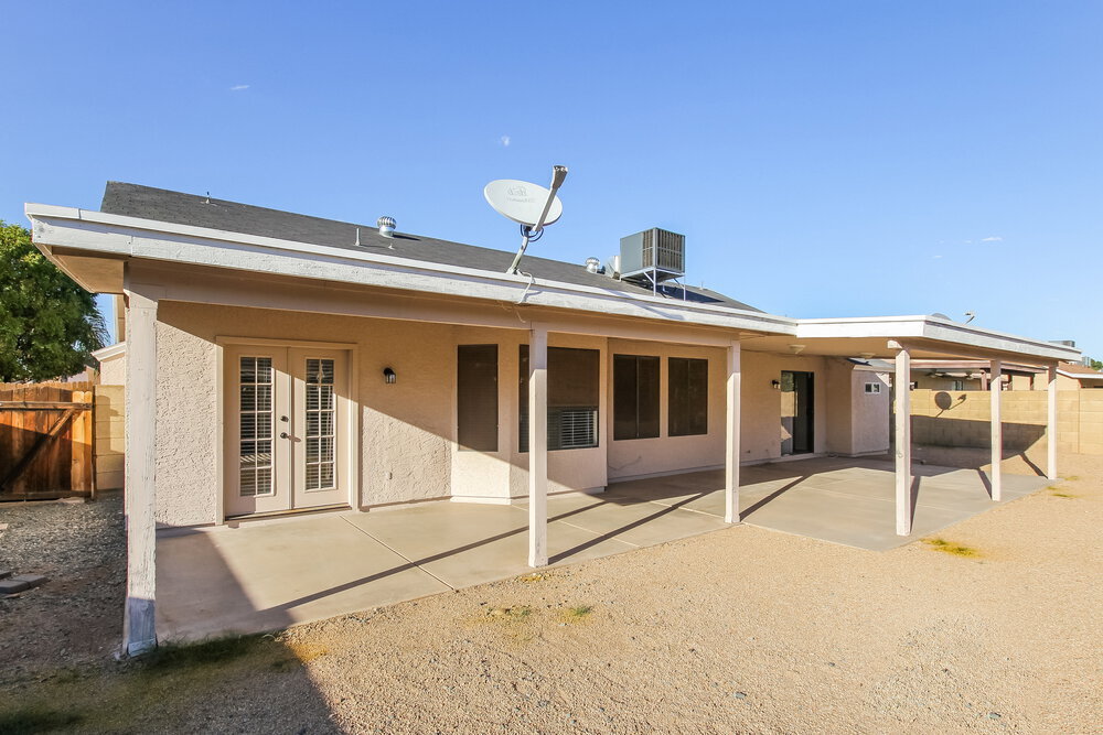 Building Photo - 5215 W Diana Ave