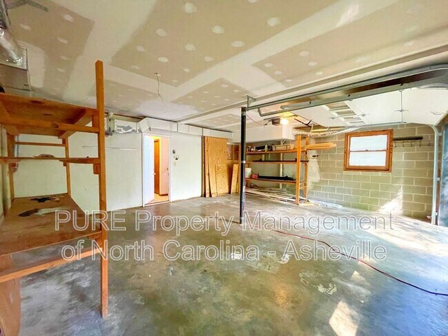 Building Photo - 101 Hanlon Mountain Rd