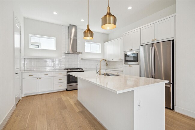 Building Photo - 1747 Ojeman Spring Ln