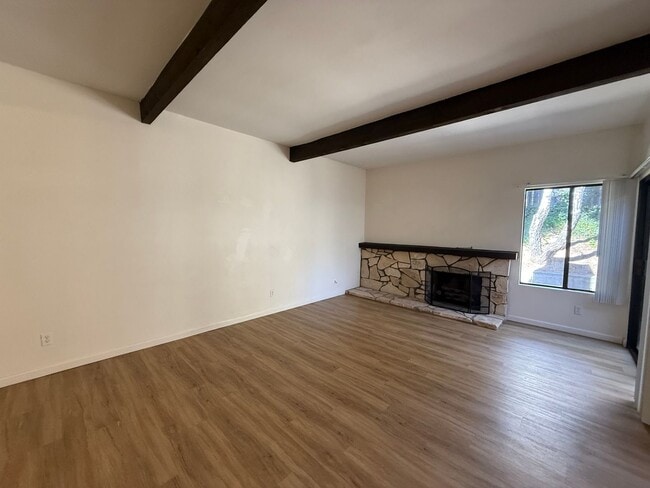 Building Photo - Located in Bauer Estates Near The Country ...