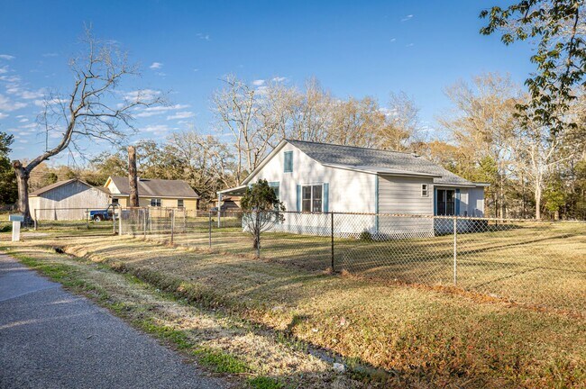 Building Photo - Fully remodeled home for rent!