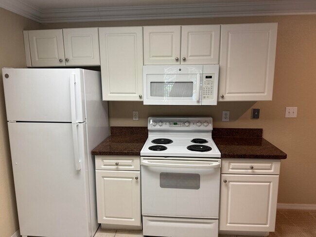 Building Photo - 2806 Veronia Dr
